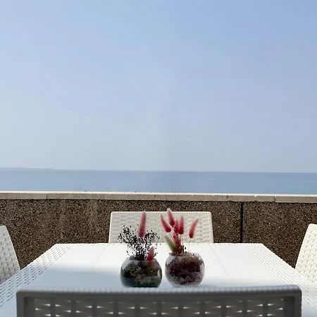 Amare - Sea Front *