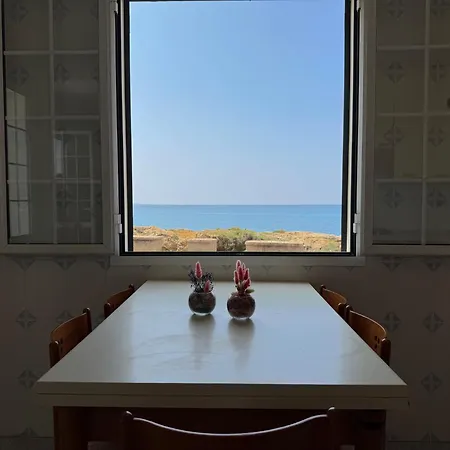 Amare - Sea Front Apartment *