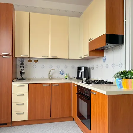 Amare - Sea Front Apartment *